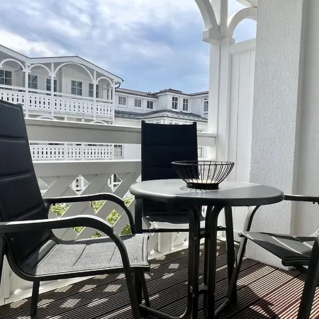 Apartment 515, Seepark